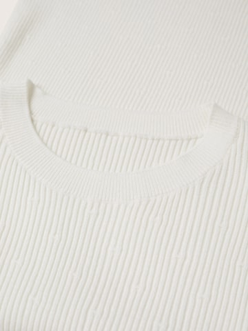 MANGO Пуловер 'EDURNE' в бяло