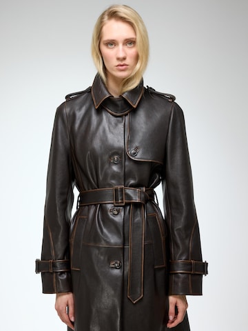 V S P Winter coat 'Helena' in Brown