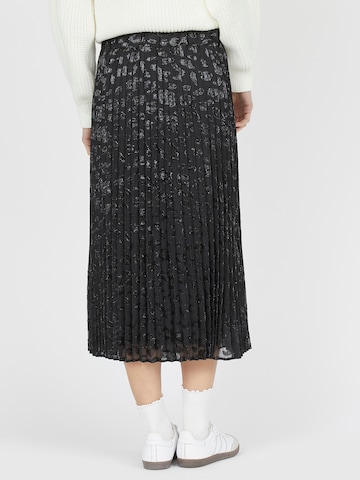 SISTERS POINT Пола в черно