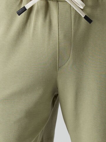 Tommy Life Regular Pants in Green