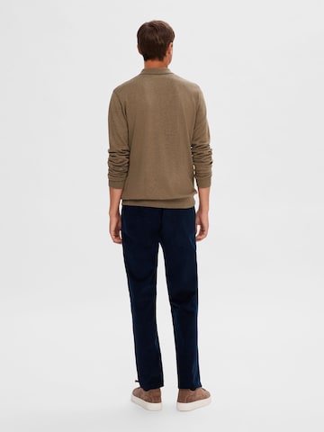 SELECTED HOMME Pullover i brun