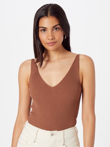 JDY Knitted Top 'Nanna' in Brown: front