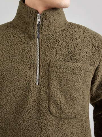 Sweat-shirt Redefined Rebel en vert