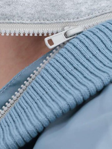 ALPHA INDUSTRIES Between-Season Jacket 'MA-1 TT' in Blue