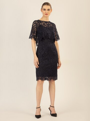 APART Spitzenkleid mit Spitzenjäckchen in Blau