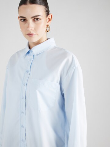 Trendyol Blouse in Blue