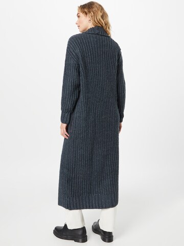 Mavi Knitted coat in Grey