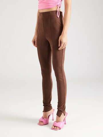VILA - Skinny Leggings 'SUDAS' en marrón: frente