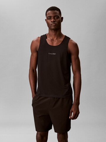 T-Shirt Calvin Klein en noir : devant