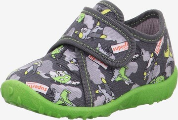 SUPERFIT - Zapatillas de casa 'Spotty' en gris: frente