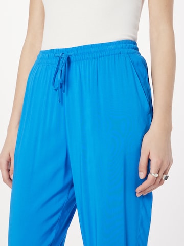 Tapered Pantaloni 'JOELLA' di b.young in blu