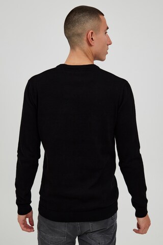 11 Project Sweater in Black