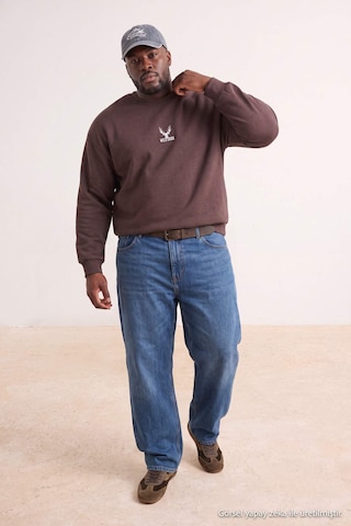 Trendyol Curve - Sudadera en marrón