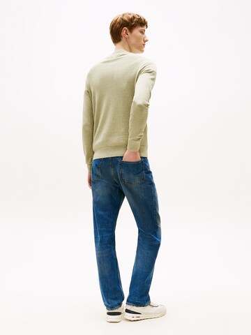 TOMMY HILFIGER Pulóver 'ESSENTIAL' - zöld