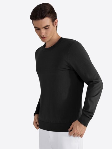 Vantory Sweater in Black