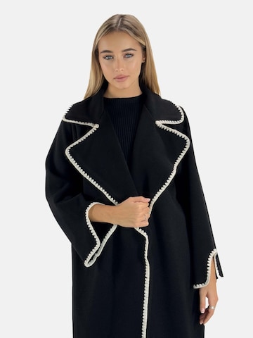 Elara Between-Seasons Coat in Black