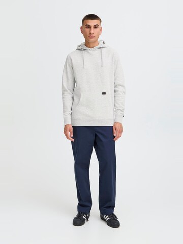 Sweat-shirt 'SDAujuda' !Solid en gris