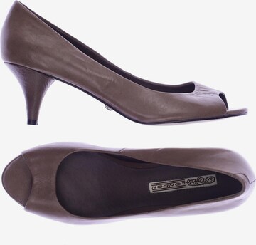 Buffalo London Pumps 38 in Braun: predná strana