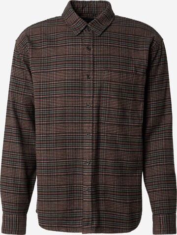 Abercrombie & Fitch - Ajuste regular Camisa en marrón: frente