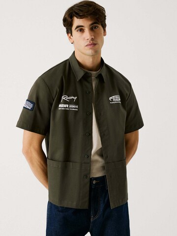 Red Bull Racing x Pepe Jeans Comfort fit Button Up Shirt 'PITLANE' in Green: front