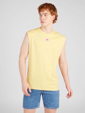 T-Shirt 'Dankto 241' HUGO en jaune