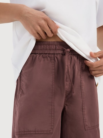CAMEL ACTIVE Regular Bermuda Shorts mit elastischem Tunnelzug in Rot