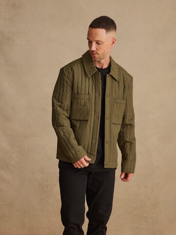 DAN FOX APPAREL Jacke 'Edward' in Grün: predná strana