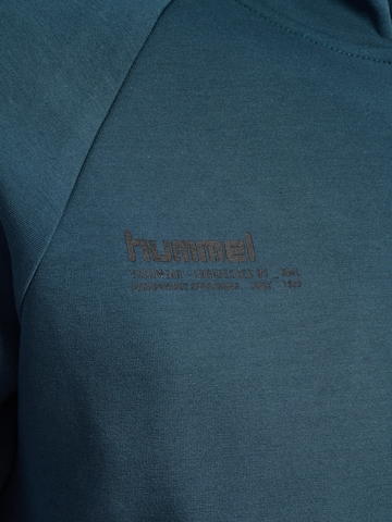 Hummel Sportssweatjakke i blå