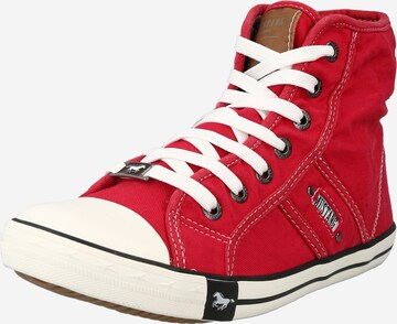 MUSTANG Sneakers hoog in Rood: voorkant