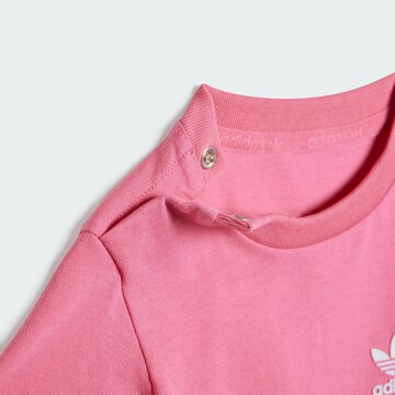ADIDAS ORIGINALS - Conjunto en rosa
