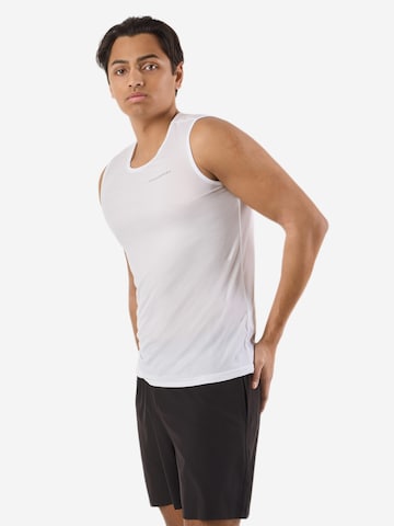 Maglia funzionale 'Ultra Light' di SWEDEMOUNT in bianco