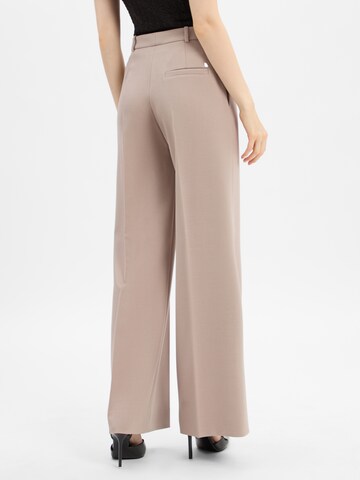 Regular Pantalon à pince 'Hasmina' HUGO en marron