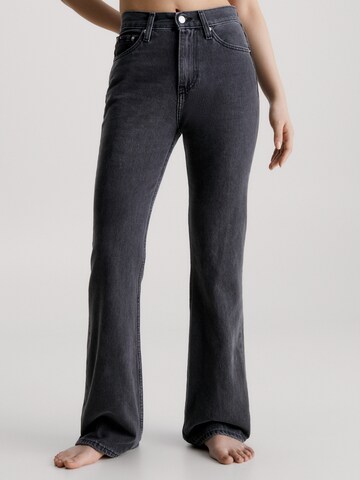 Calvin Klein Jeans Flared Jeans 'Authentic' i svart: framsida