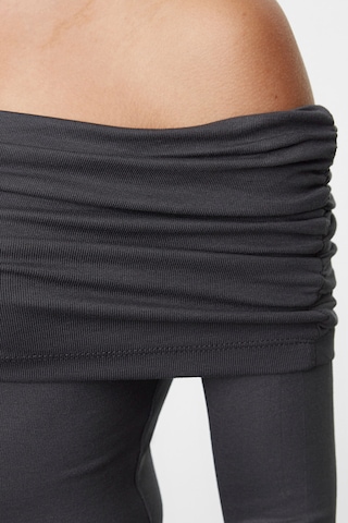Trendyol Shirt in Grey