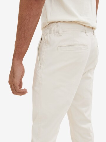 Regular Pantalon chino TOM TAILOR en beige
