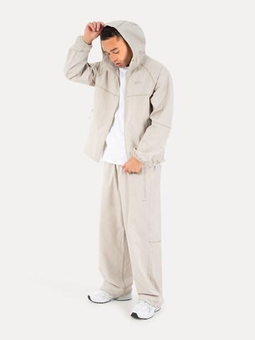 Regular Pantalon de sport ' Tybrin ' Smilodox en beige