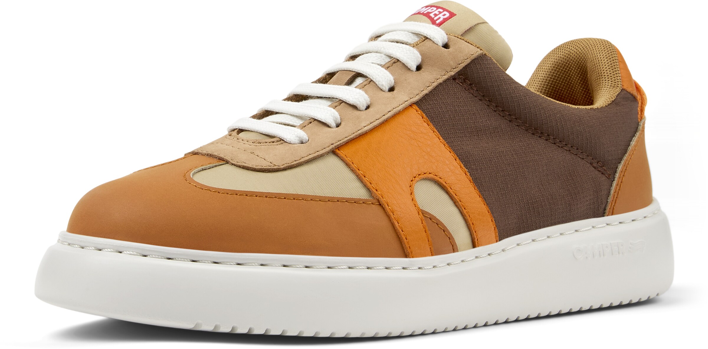 Baskets basses 'Runner K21' CAMPER en marron : devant