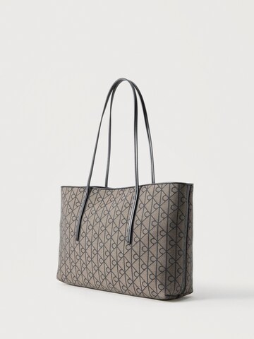 Calvin Klein Μεγάλη τσάντα σε καφέ