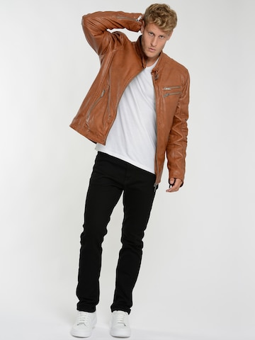 JCC Tussenjas in Bruin