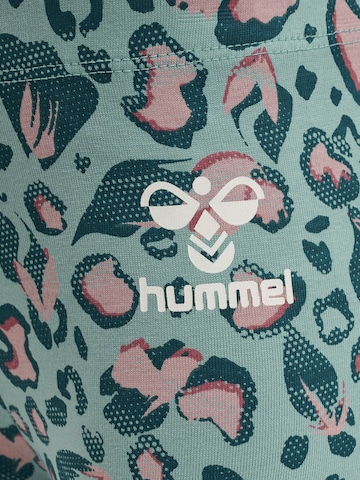 Hummel Regular Workout Pants in Green