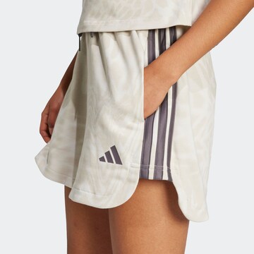 ADIDAS SPORTSWEAR Loosefit Sportovní kalhoty 'Essentials' – bílá