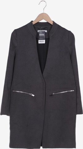 Gina Tricot Jacket & Coat in S in Grey: front