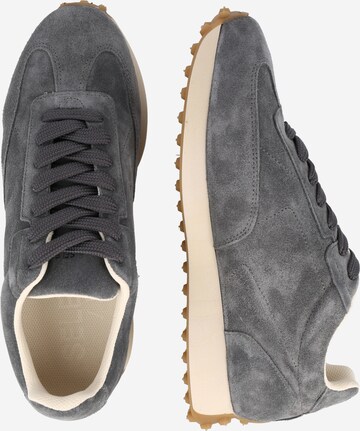 SELECTED HOMME Sneaker low i grå