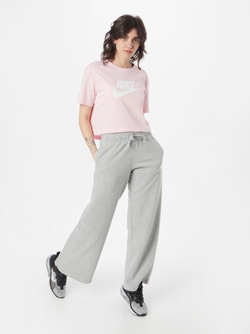 Nike Sportswear Shirt in Roze