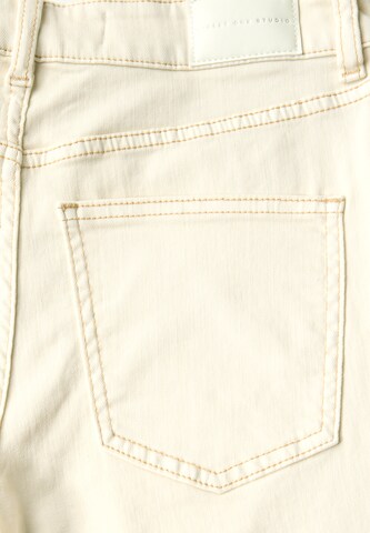 Street One Studio Regular Jeans in Beige