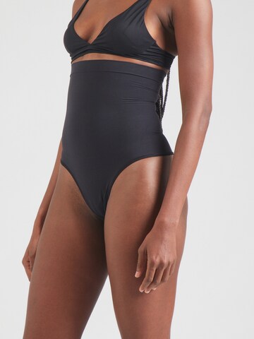 SPANX Корректирующие трусы-слипы в Черный: спереди