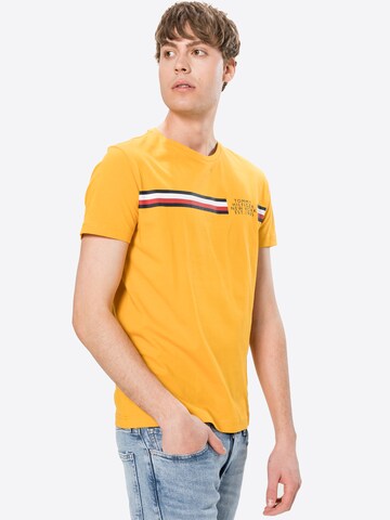 Tricou de la TOMMY HILFIGER pe galben: față