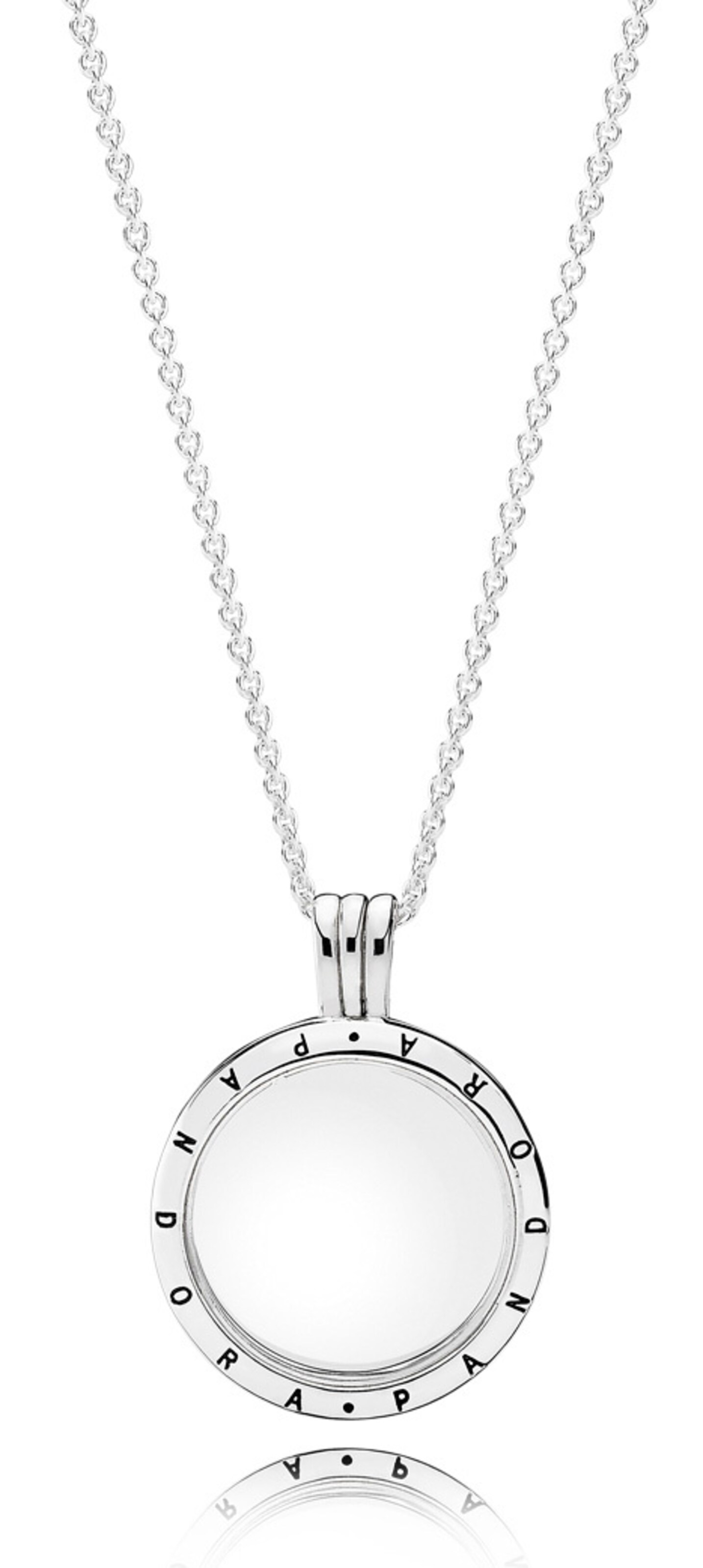 Pandora Necklace in Silver: front
