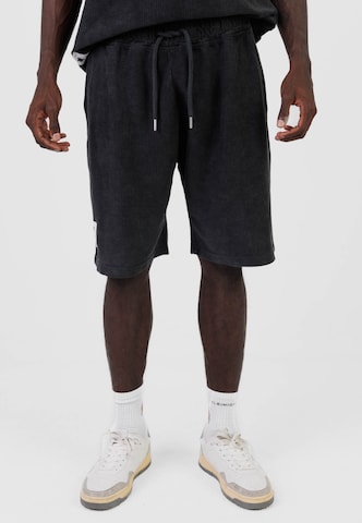 Kleinigkeit - Regular Calças em preto: frente