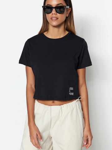 Trendyol - Camiseta en negro: frente